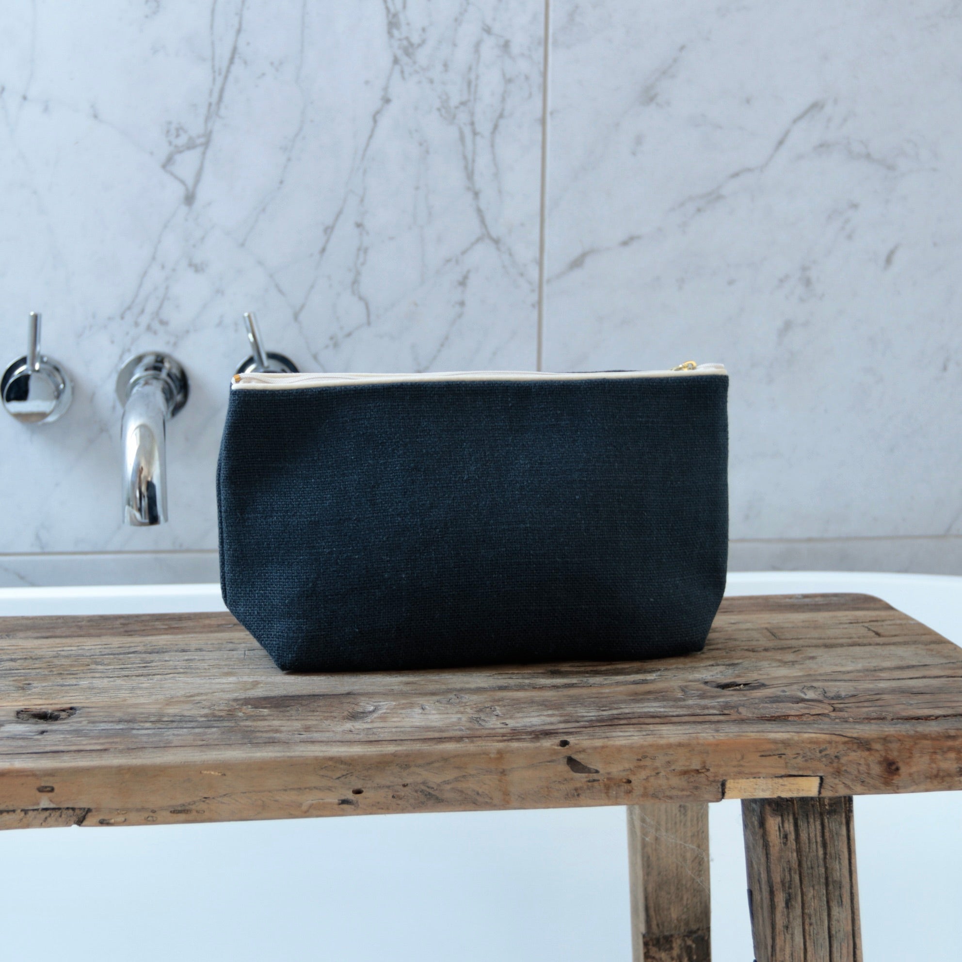 Salvia Linen Washbag