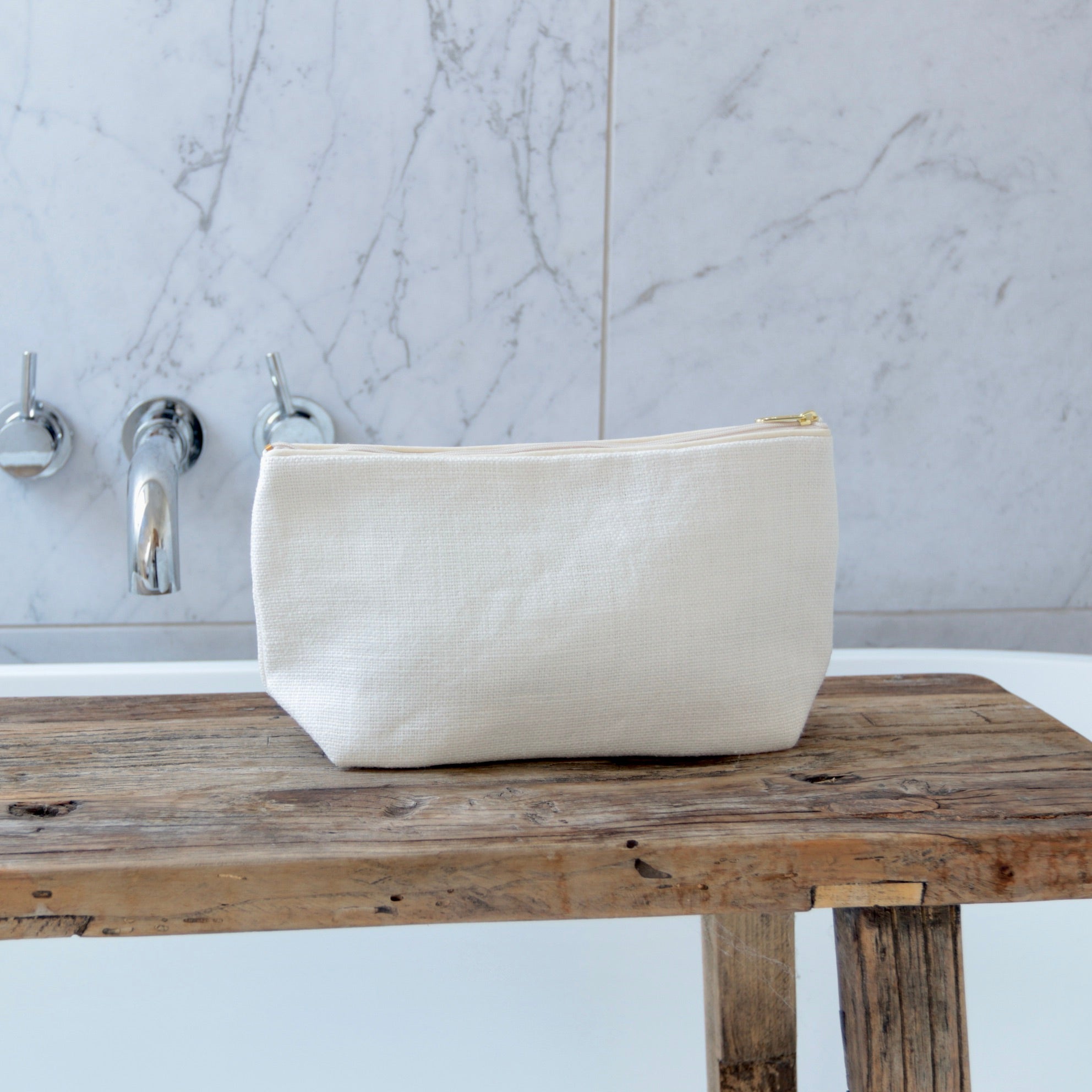 Ivory Linen Washbag
