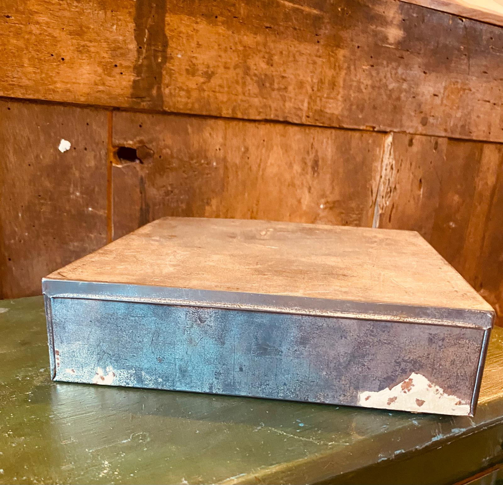Vintage Square Tin