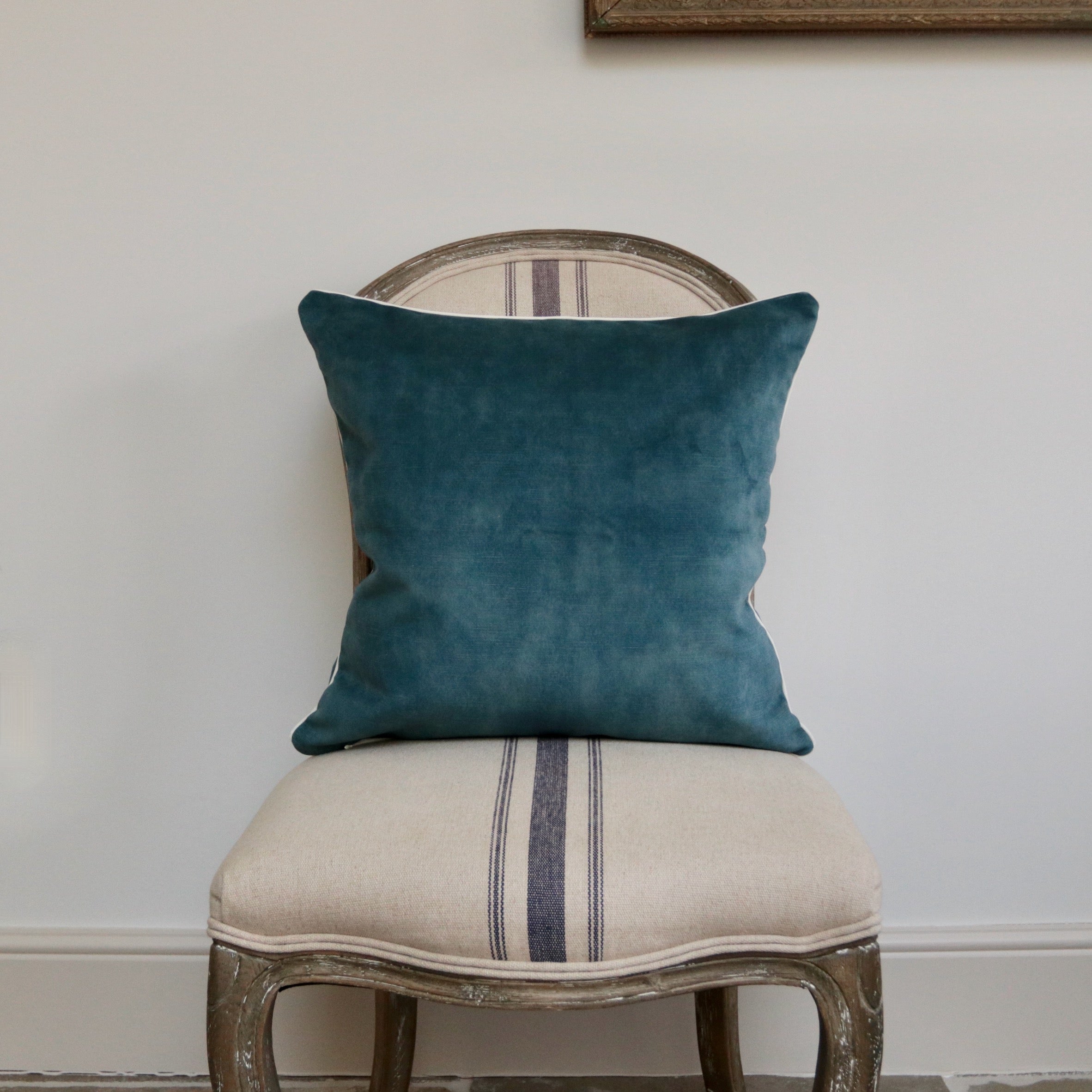 Muscari Velvet Cushion